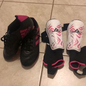 Girls soccer cleats and shin guards size 1